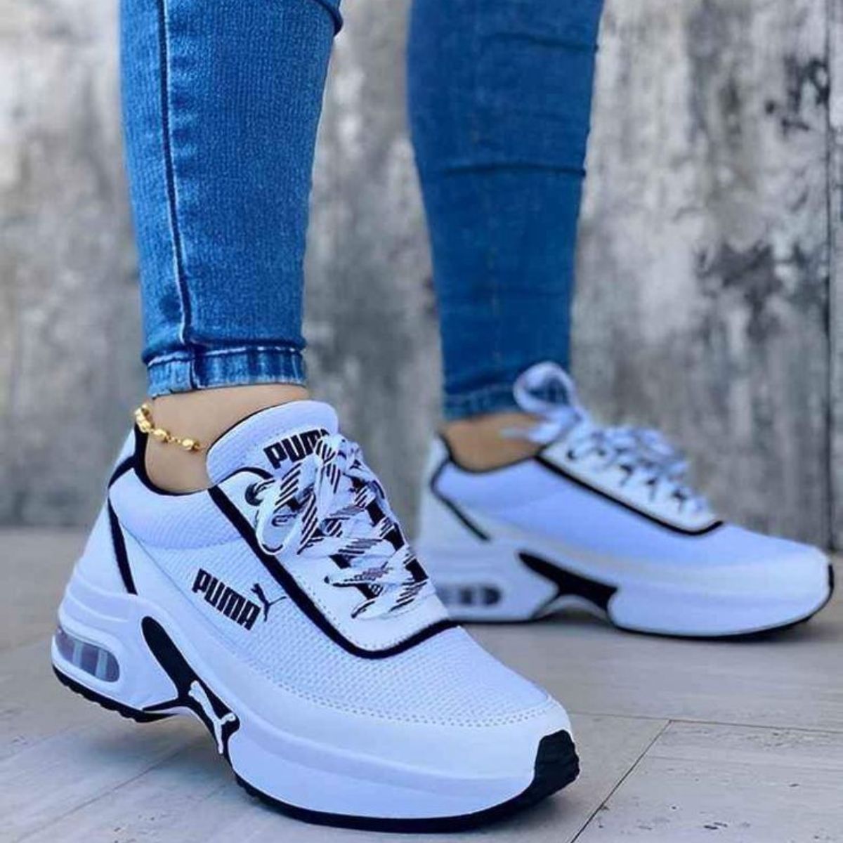 Zapatilla Pasos de Reina