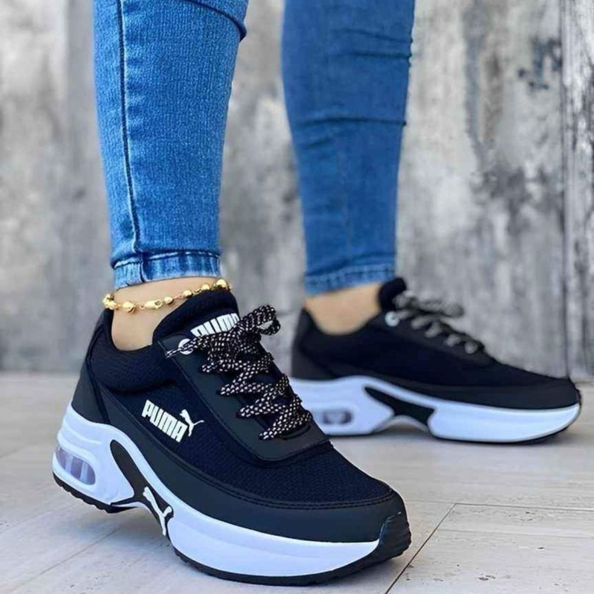 Zapatilla Pasos de Reina